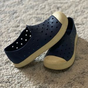 Size 10 Water Shoes